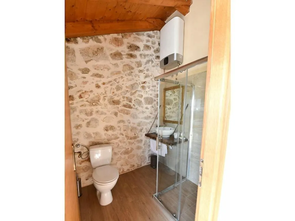 Stone Villa Anita With Pool Galovac  Galovac (Zadar)