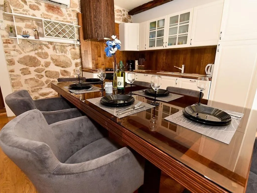 Stone Villa Anita With Pool Galovac  كرواتيا